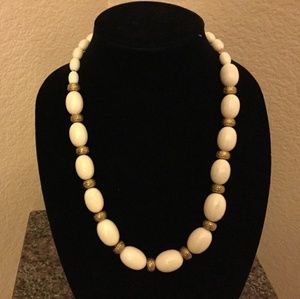 Napier 22" vintage necklace